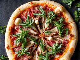 프로슈토 앤 풍기 피자